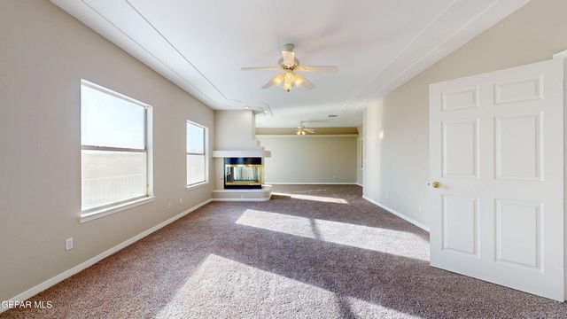 55 S TREVINO Road, Santa Teresa, NM 88008