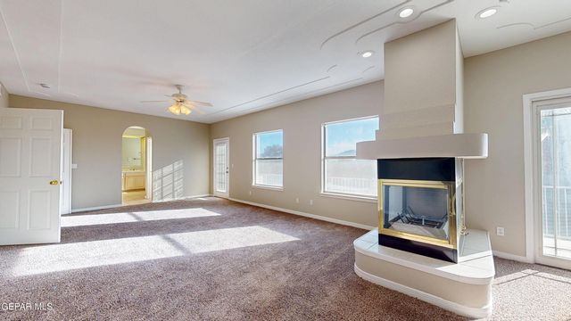 55 S TREVINO Road, Santa Teresa, NM 88008