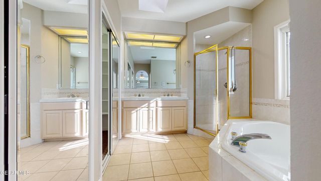 55 S TREVINO Road, Santa Teresa, NM 88008