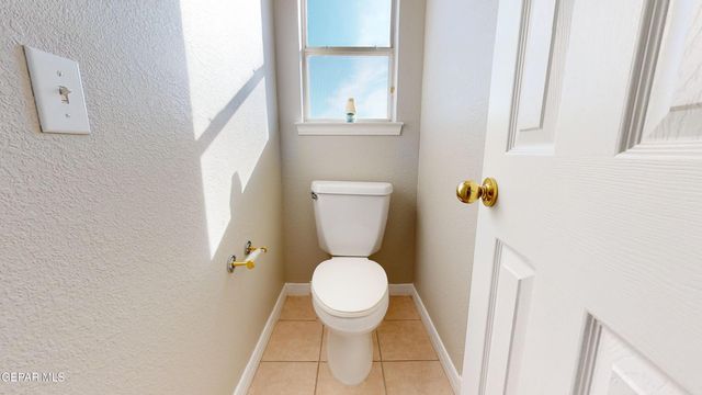 55 S TREVINO Road, Santa Teresa, NM 88008