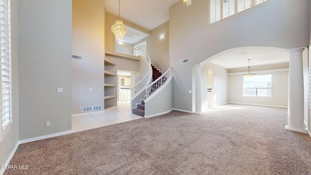 55 S TREVINO Road, Santa Teresa, NM 88008