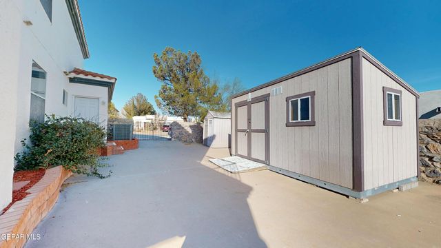 55 S TREVINO Road, Santa Teresa, NM 88008