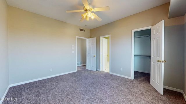 55 S TREVINO Road, Santa Teresa, NM 88008