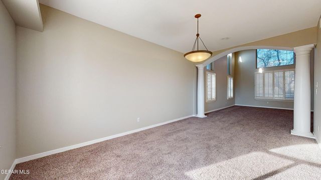 55 S TREVINO Road, Santa Teresa, NM 88008