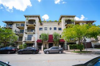300 Majorca Avenue 202, Coral Gables, FL 33134