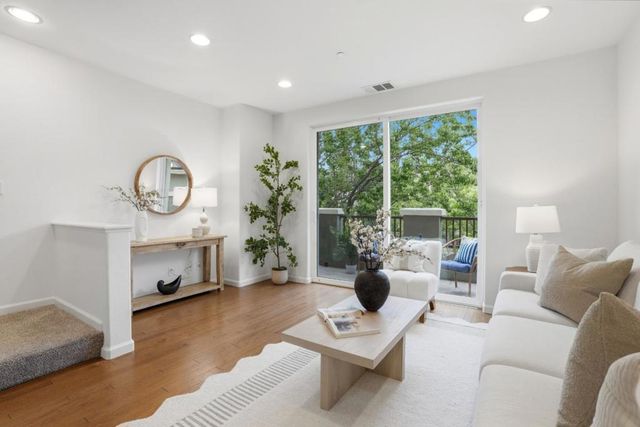 2092 Sheffield Drive, San Jose, CA 95131