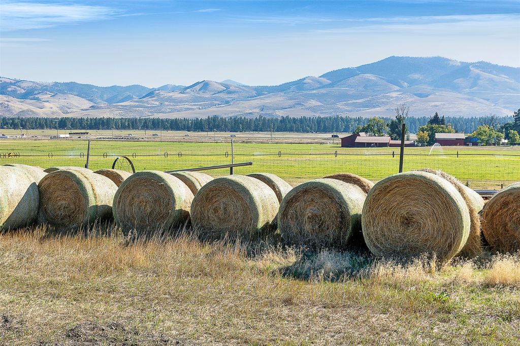 000 Homestead Village, Florence, MT 59833