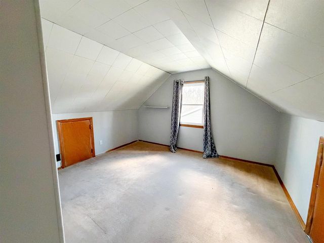 1534 S Osborne Avenue, Janesville, WI 53546