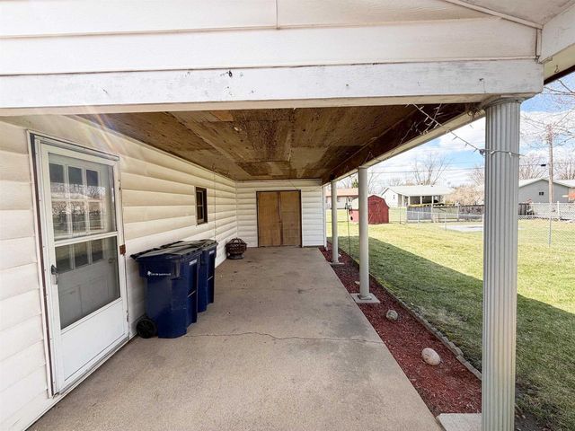 1534 S Osborne Avenue, Janesville, WI 53546