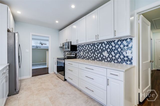 5114 Abercorn Street, Savannah, GA 31405