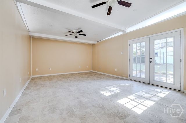 5114 Abercorn Street, Savannah, GA 31405