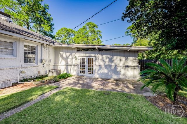 5114 Abercorn Street, Savannah, GA 31405