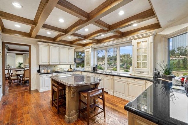 7 Lochmoor, Newport Beach, CA 92660