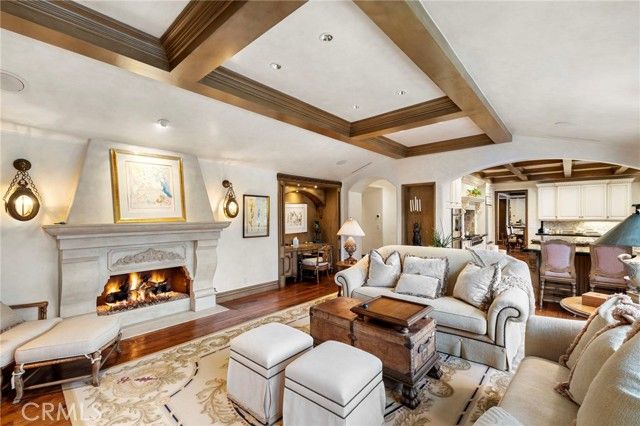 7 Lochmoor, Newport Beach, CA 92660