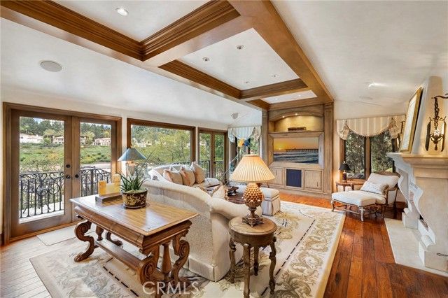 7 Lochmoor, Newport Beach, CA 92660