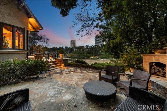 7 Lochmoor, Newport Beach, CA 92660