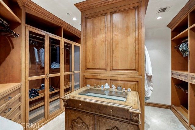 7 Lochmoor, Newport Beach, CA 92660