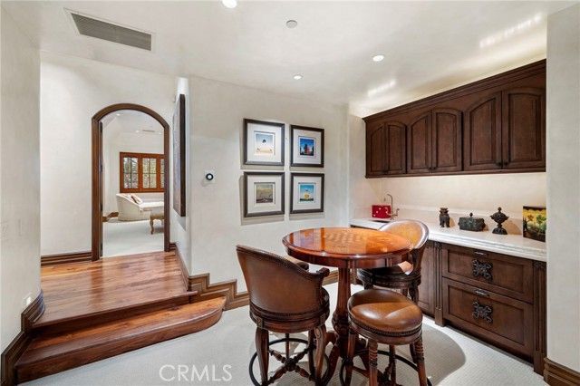 7 Lochmoor, Newport Beach, CA 92660