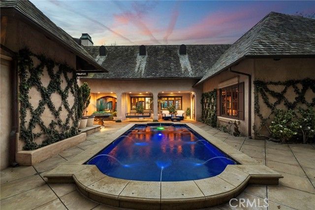 7 Lochmoor, Newport Beach, CA 92660