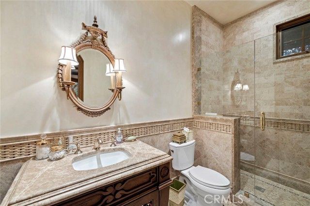 7 Lochmoor, Newport Beach, CA 92660