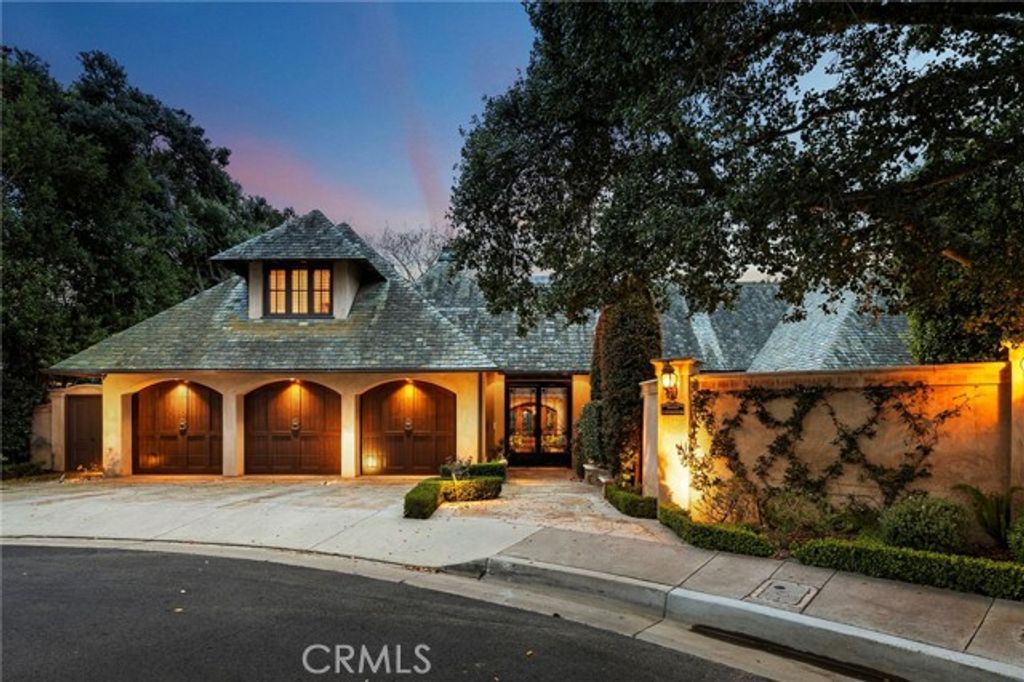 7 Lochmoor, Newport Beach, CA 92660