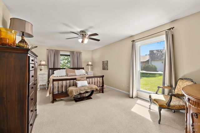 8929 ROBIN HILL ROAD Drive, Woodstock, IL 60098