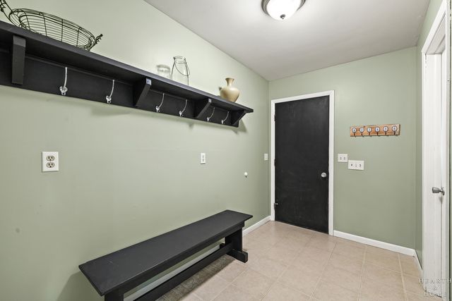 8929 ROBIN HILL ROAD Drive, Woodstock, IL 60098
