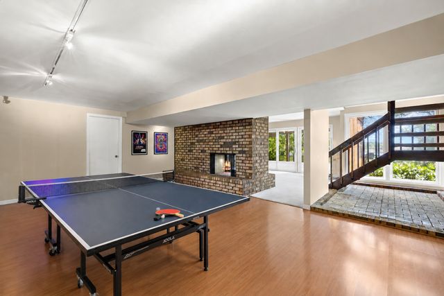 8929 ROBIN HILL ROAD Drive, Woodstock, IL 60098