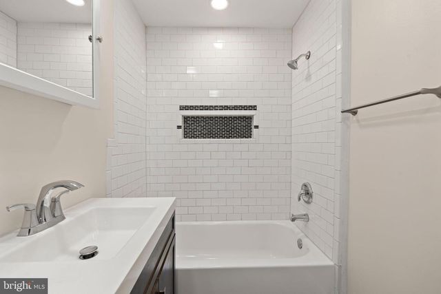 1840 N TAYLOR ST, Philadelphia, PA 19121