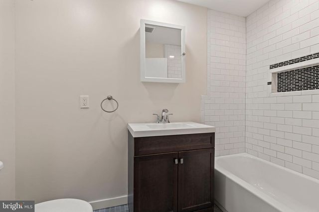 1840 N TAYLOR ST, Philadelphia, PA 19121