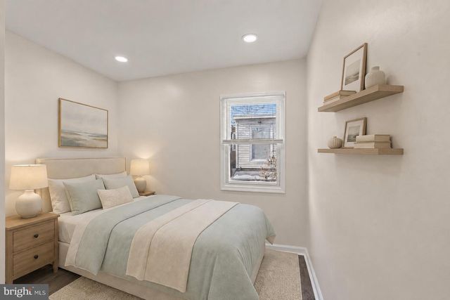 1840 N TAYLOR ST, Philadelphia, PA 19121