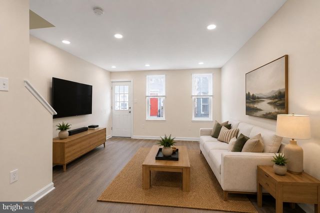 1840 N TAYLOR ST, Philadelphia, PA 19121