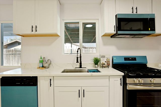 731 Loretta Ct, Stockton, CA 95207