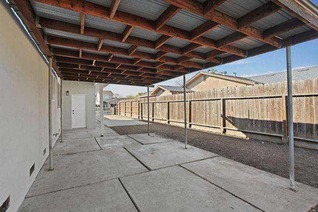 731 Loretta Ct, Stockton, CA 95207