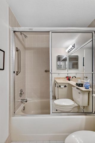 10215 N Circle Lake Drive 101, Boynton Beach, FL 33437