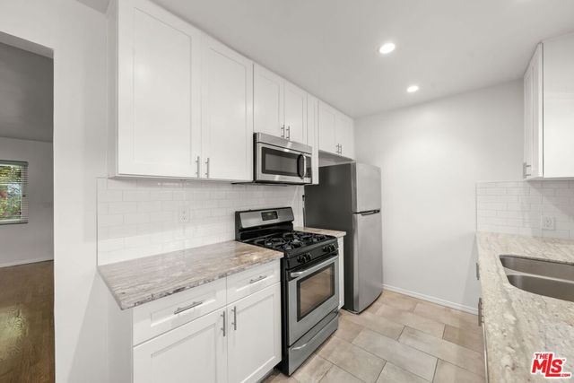 1517 Harvard Street 3, Santa Monica, CA 90404
