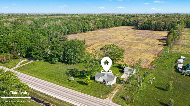 6556 Fred W. Moore Highway, St Clair Twp, MI 48079