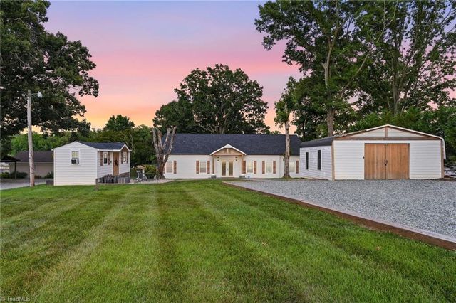 1902 Riverview Road Extension, Lexington, NC 27292
