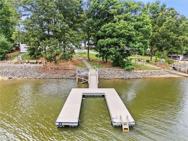 1902 Riverview Road Extension, Lexington, NC 27292