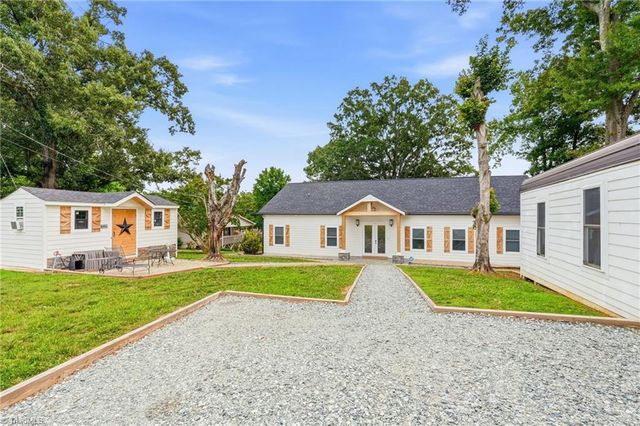 1902 Riverview Road Extension, Lexington, NC 27292