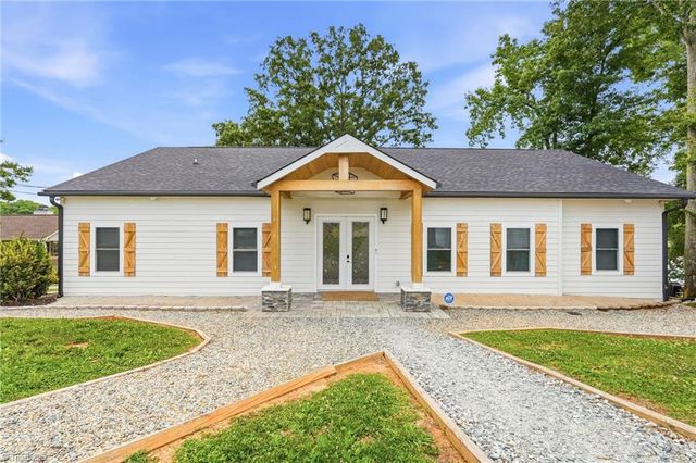 1902 Riverview Road Extension, Lexington, NC 27292