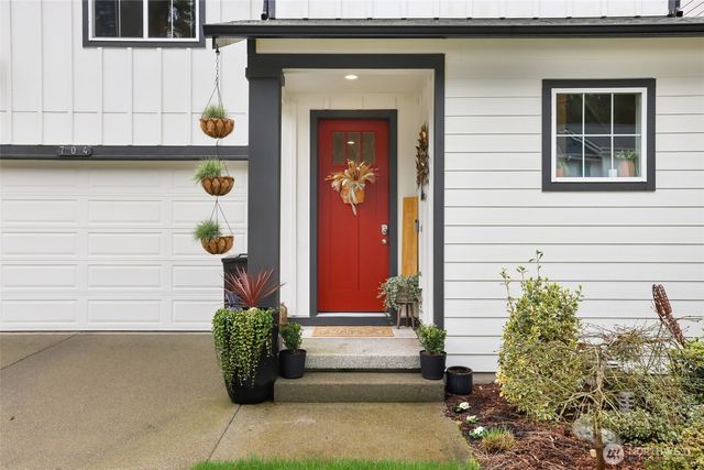 704 153rd Street Ct E, Tacoma, WA 98445