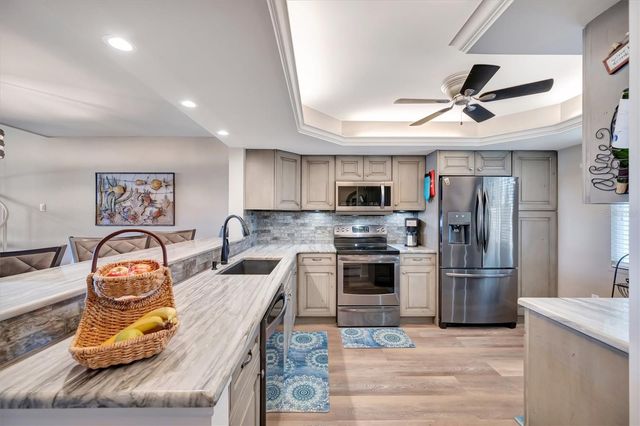 9604 CORTEZ ROAD W 436, Bradenton, FL 34210