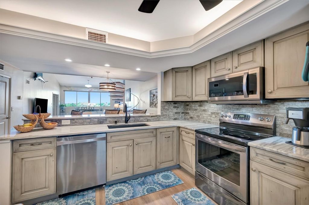 Image 11 of property listing at 9604 CORTEZ ROAD W 436, Bradenton, FL 34210