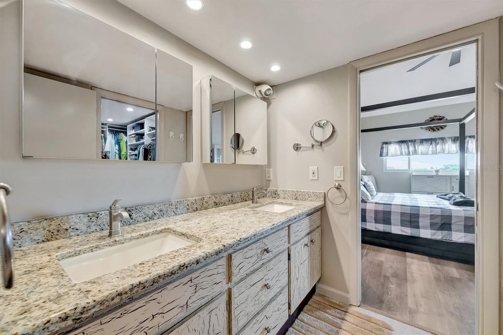 Image 38 of property listing at 9604 CORTEZ ROAD W 436, Bradenton, FL 34210