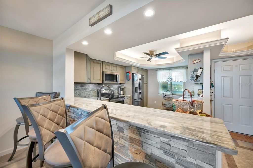Image 8 of property listing at 9604 CORTEZ ROAD W 436, Bradenton, FL 34210