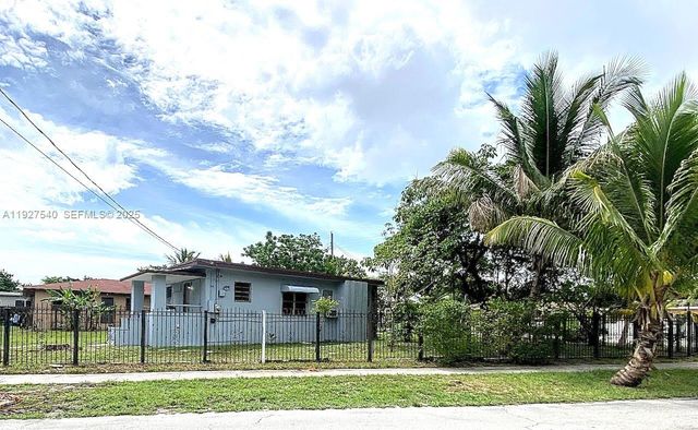1105 NE 112th St, Miami, FL 33161
