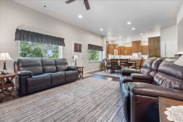 13817 N Mount Olive Road, Gravette, AR 72736