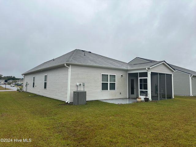 9463 Barnstormer Drive, Calabash, NC 28467
