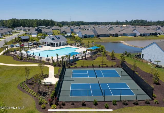9463 Barnstormer Drive, Calabash, NC 28467